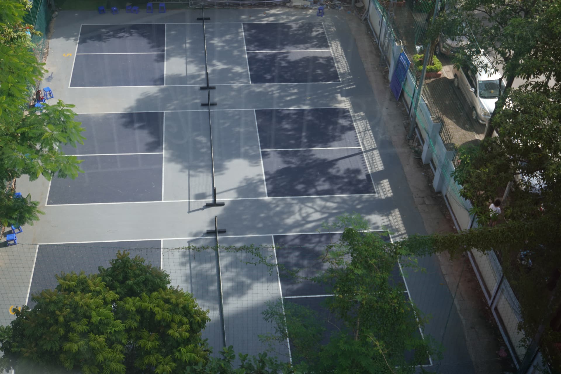 sân Pickleball ngoài trời 106 Hoàng Quốc Việt